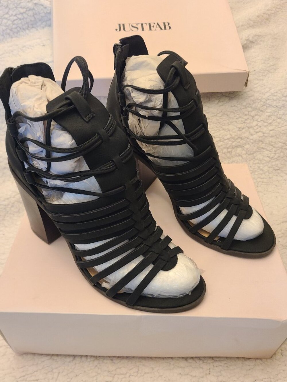 Justfab Women's 8.5 shoes-sandals Black with Brown heel